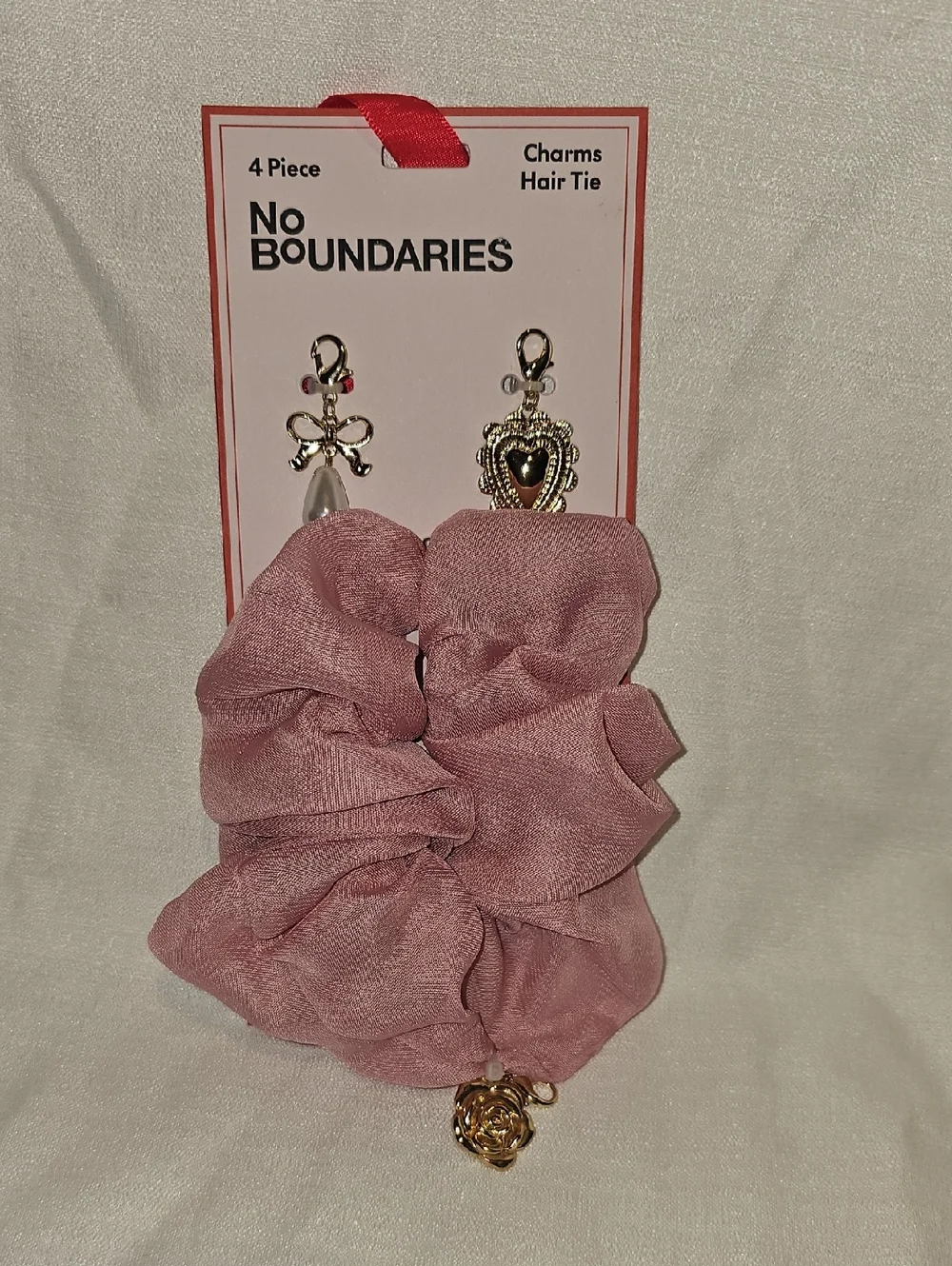 No Boundaries Women's Blush Hair Tie/Scrunchie w/Charms Set, 4-Piece, One Size